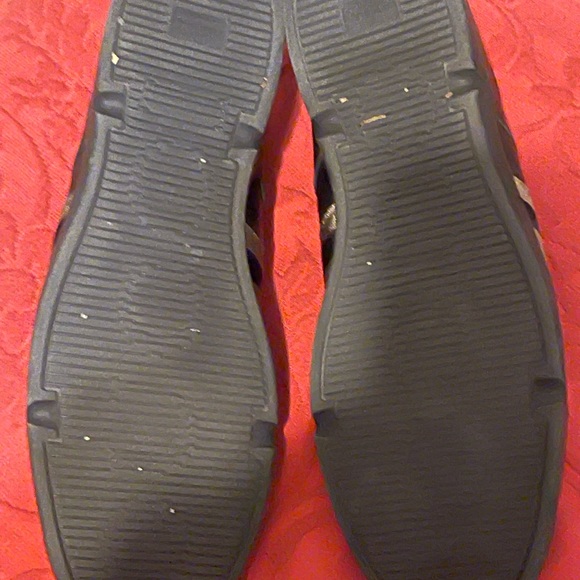 Classic GUCCI BLACK & GOLD Sneakers - Picture 15 of 15